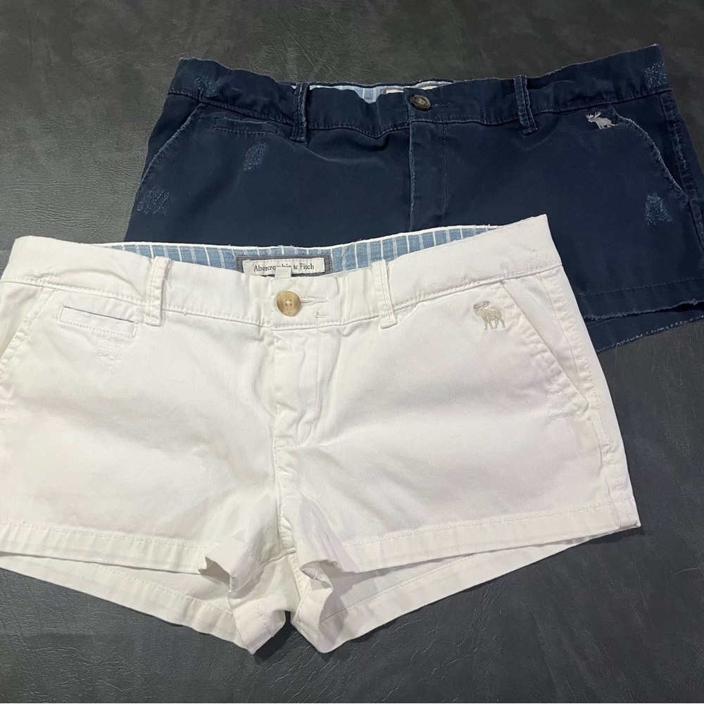 Abercrombie & Fitch Cream and Navy “Perfect stretch” Jean Shorts